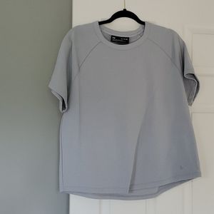 Under Armour Women's cropped, sweatshirt